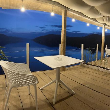 La Pescador Dd Hotel เบร์ซาสกา ภายนอก รูปภาพ